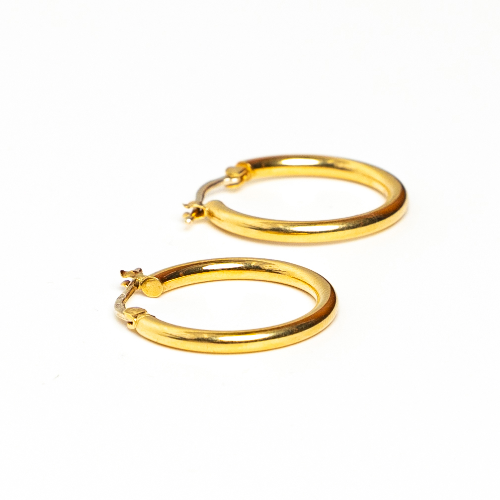 Boucles d'oreilles or 18k - Petites Créoles Lisses à cliquet | AB GOLD bijouterie : bijoutier-artisan martinique