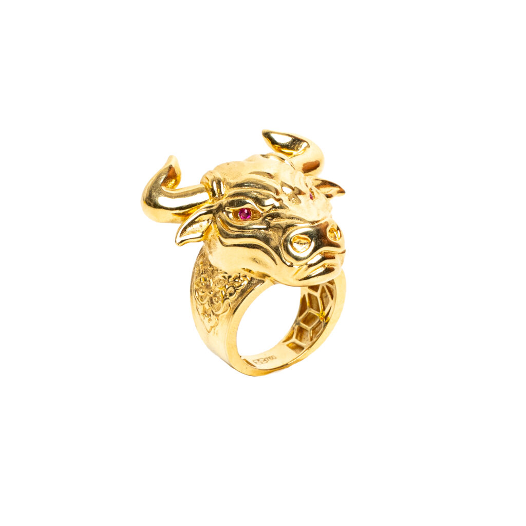 Bague or 18k - Tête de Taureau 3D - chevalière | AB GOLD bijouterie : bijoutier-artisan